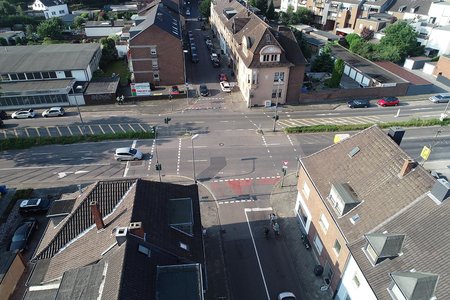 Kreuzung Rahserstraße Blick zur Innenstadt (südliche Rahserstr.)  Stand 20.07.2021