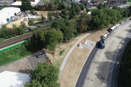 Grünfläche mit Geh- Radweg im Bereich der Pumpstation Stand: 21.09.2021